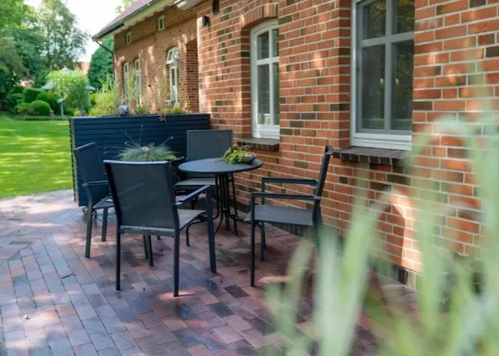 Friesenwind - Hochwertige Mit Gartenoase Daire *