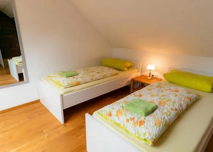 Daire Friesenwind - Hochwertige Mit Gartenoase *