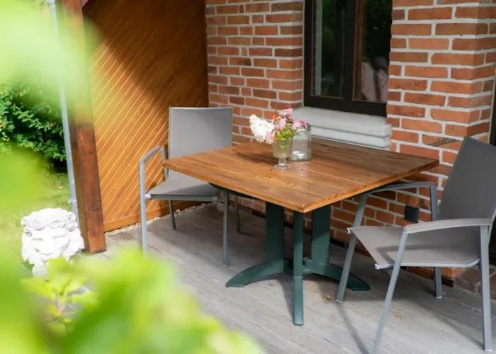 Daire Friesenwind - Hochwertige Mit Gartenoase Utarp